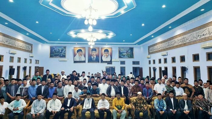 Pimpinan Pondok Hadiri Silaturahmi di Gontor