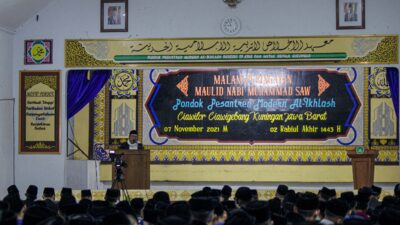 Peringatan Maulid Nabi Muhammad SAW