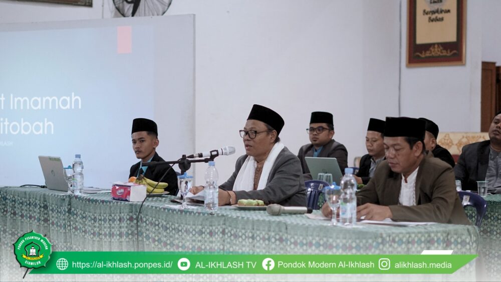 Santri Kelas VI TMI Ikuti Pembekalan Imamah dan Khitobah