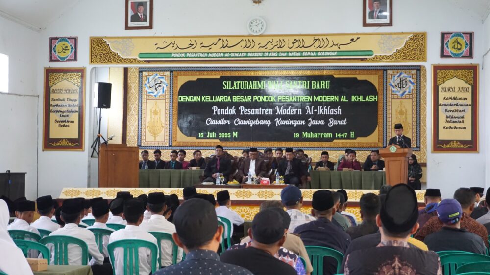 Silaturahmi Santri Kelas 6 dan Wali Santri Bersama Keluarga Besar Pondok Modern Al-Ikhlash