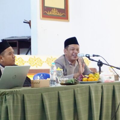Workshop Penguatan Kopetensi Guru Di Pondok Modern Al-Ikhlash