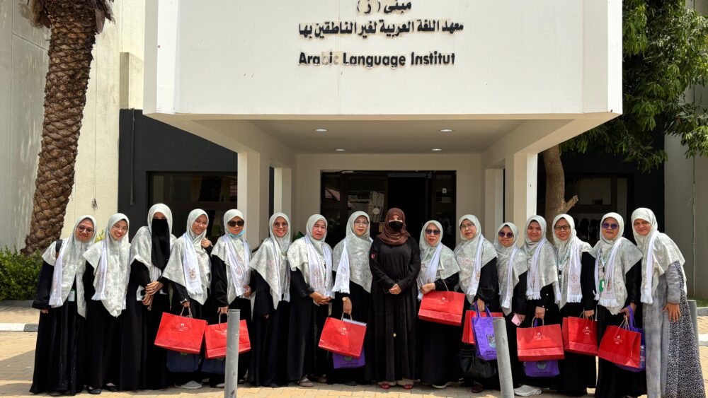 Guru Al-Ikhlash Ikuti Dauroh Bahasa Arab di Universitas Ummul Qura, Makkah