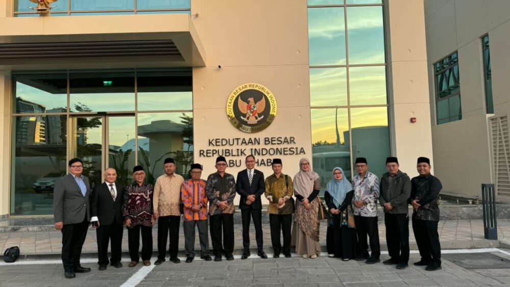 Perkuat Diplomasi Pendidikan, Dubes RI di Abu Dhabi Dukung Kerjasama Pesantren di UEA